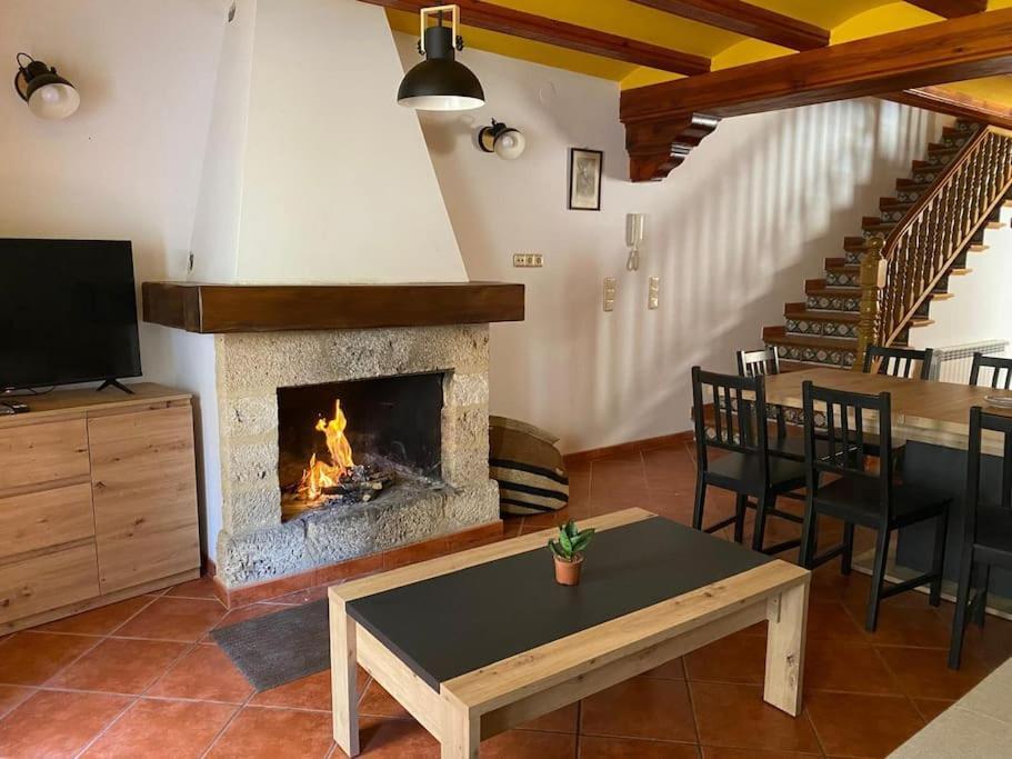 Casa Rural La Pena ミランベル エクステリア 写真